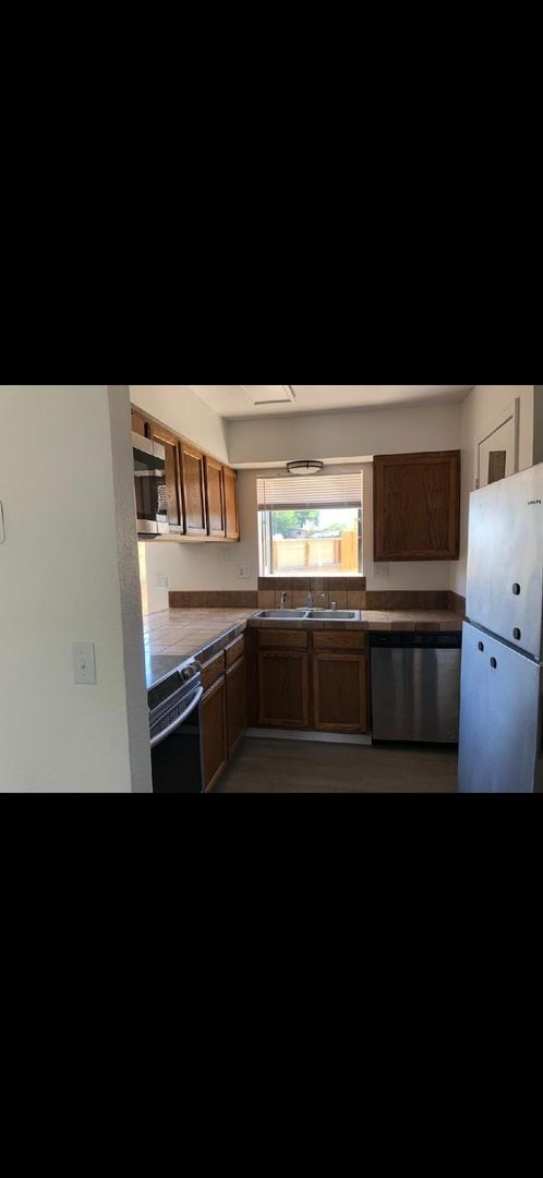 Building Photo - 1060 Dolores Ln
