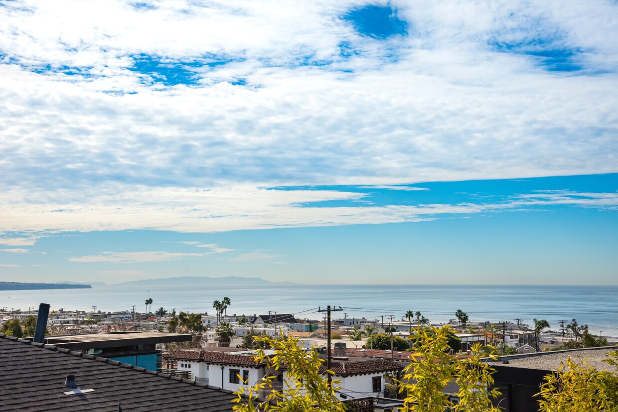OCEAN VIews - 620 13th St