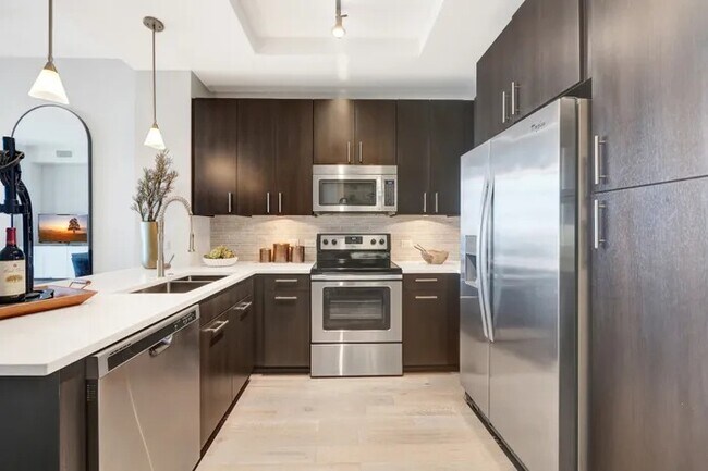 Foto del edificio - Galleria Luxury: Up to 4 Weeks Free + $500 Off!