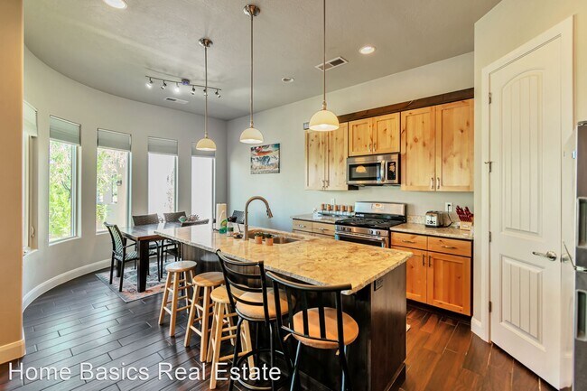 Building Photo - 4 br, 2 bath House - 4918 W 3220 S