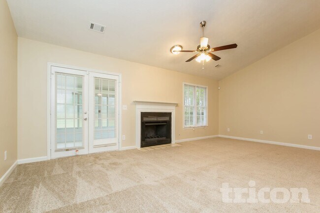 Foto del edificio - 636 Fair Harbor Dr