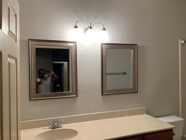 Foto del edificio - 6503 Porter St