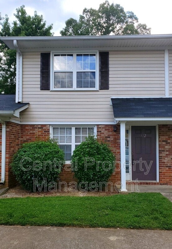 Building Photo - 112 Silver Brook Dr