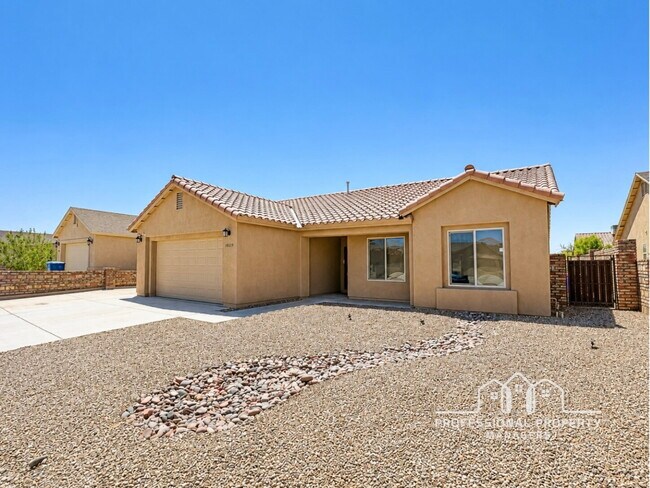 Foto del edificio - “Charming 3-Bedroom, 2-Bathroom Home in Villa Chaparral”