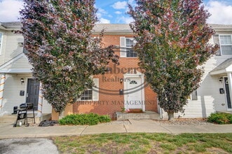 Building Photo - 1113 N Byrne Rd