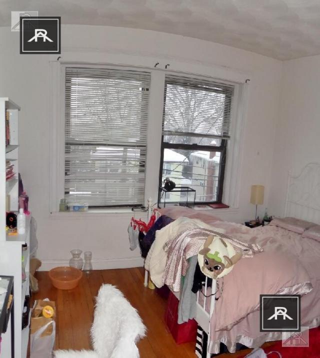 Foto del edificio - 4 bedroom in Brighton MA 02135