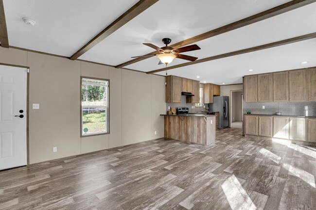Building Photo - 1090 Nursery Rd
