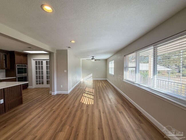 Foto del edificio - 500 N 77th Ave