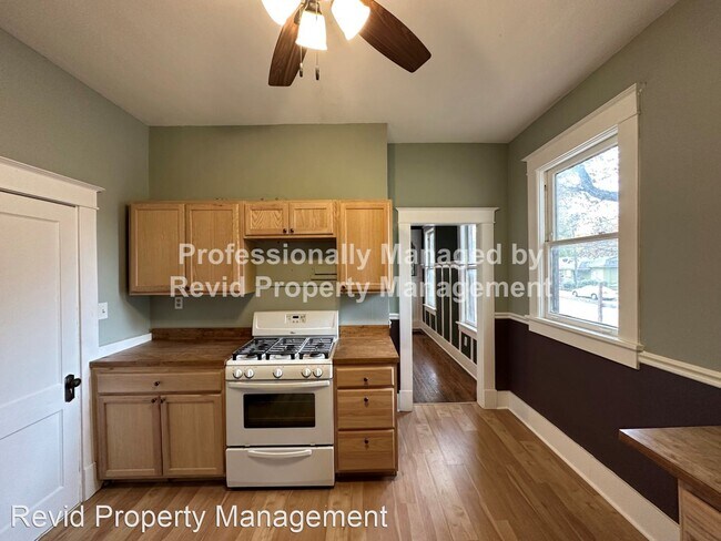 Building Photo - 3 br, 3 bath House - 1824 Felix Ave.