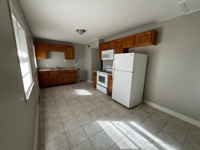 Foto del edificio - Lovely 2BR/1ba house