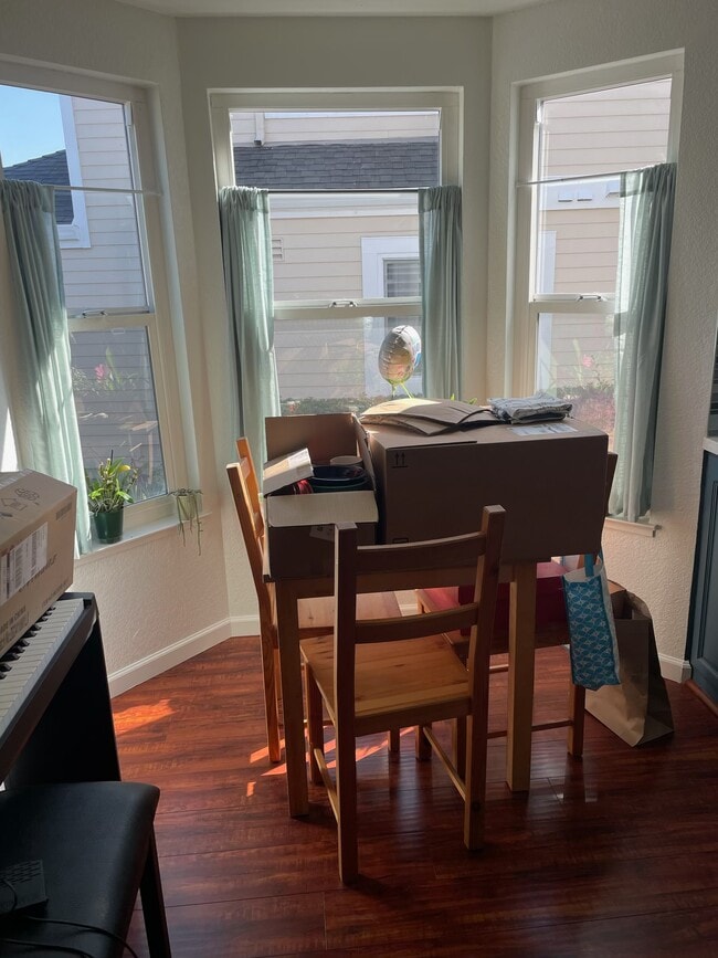 Building Photo - 127 Shepardson Ln