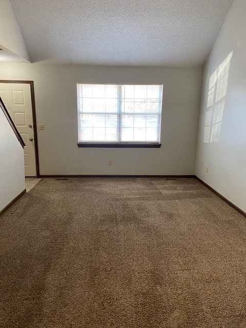 Building Photo - 1063 E Huntington Cir