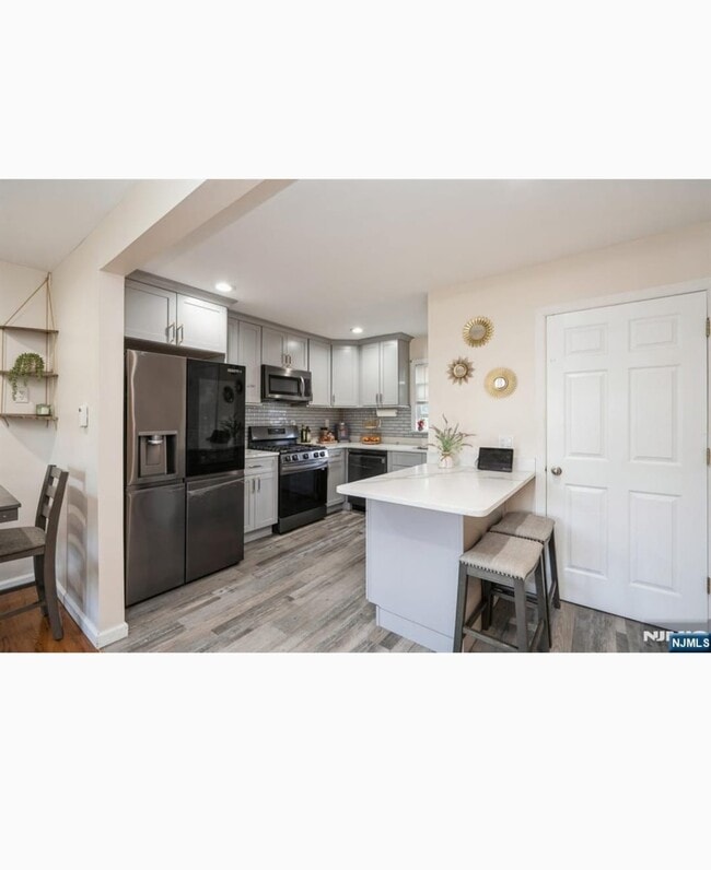 Building Photo - 298 Nedellec Dr