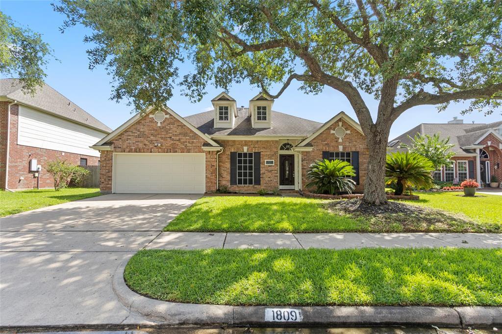 Foto principal - 1809 Oak Cluster Cir