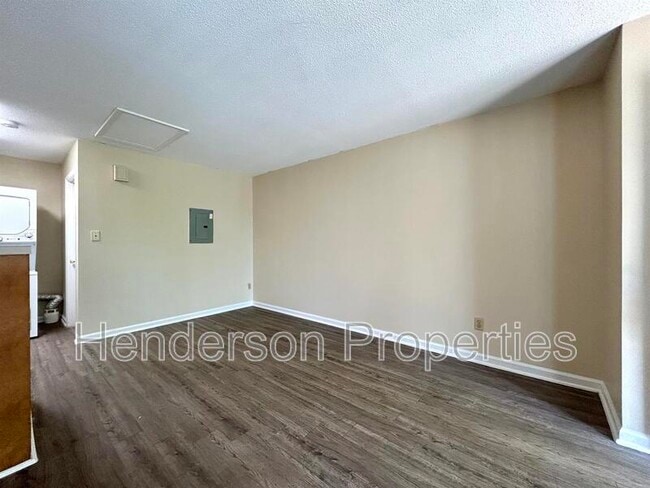 Foto del edificio - 1442 Riverview Rd