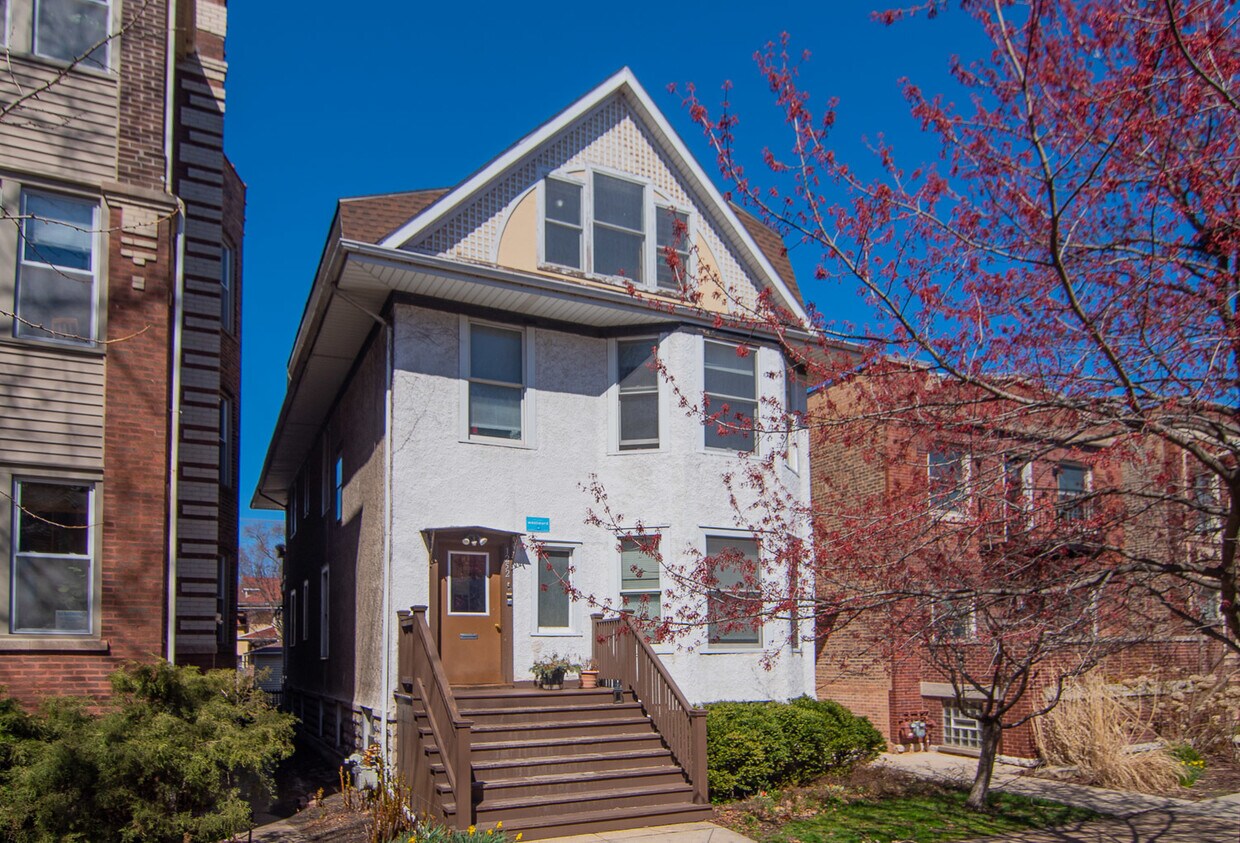 Foto principal - 1252 W Elmdale Ave