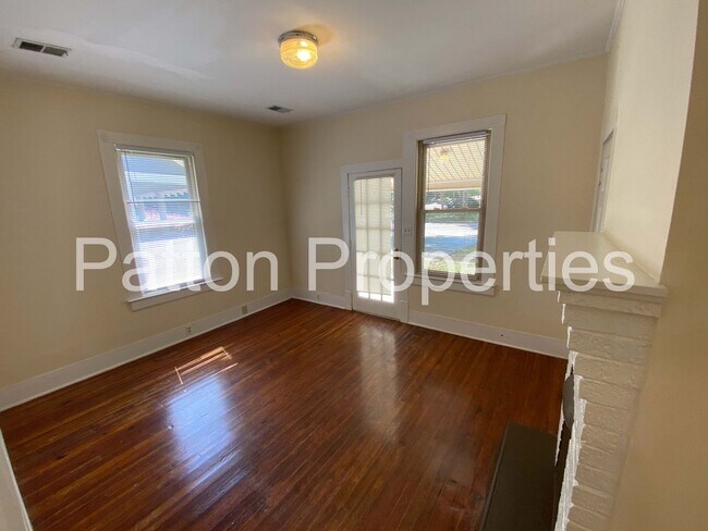 Foto del edificio - 2323 Blossom St