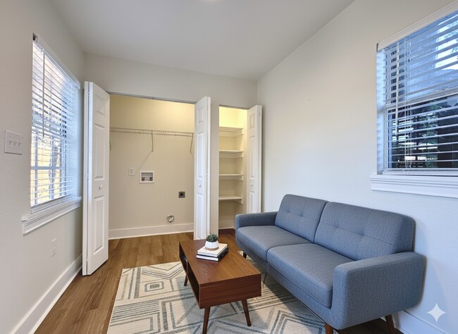 Foto del edificio - Flats at Riverside Park