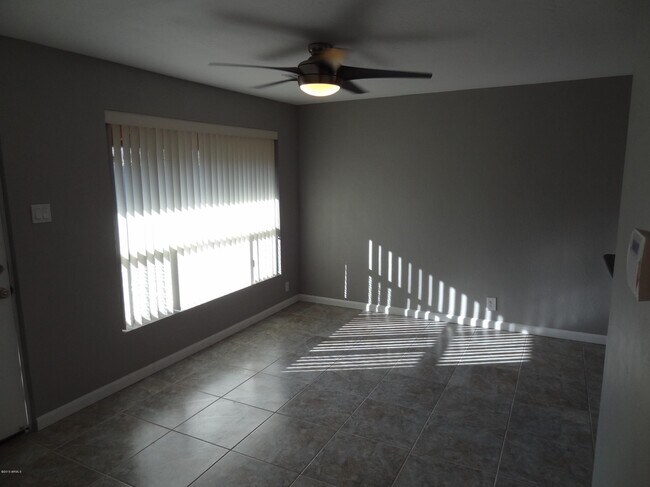 Foto del edificio - 3026 E Brill St