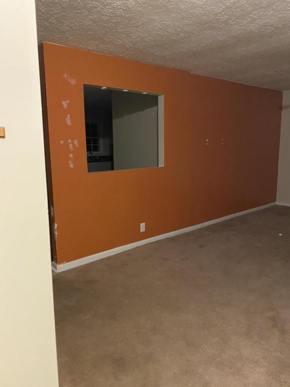 Building Photo - 733 Goodyear Dr.