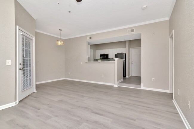 Foto del edificio - Newly Remodeled - Luxury 1 Bedroom 1 Bath