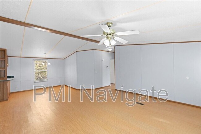 Foto del edificio - 328 Loving Path