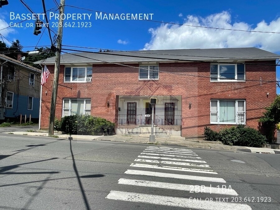 Primary Photo - 214 Main St