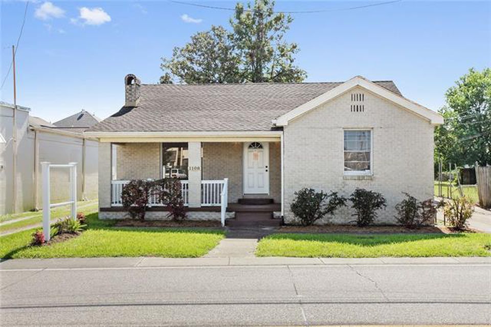 Front - 1108 4th St