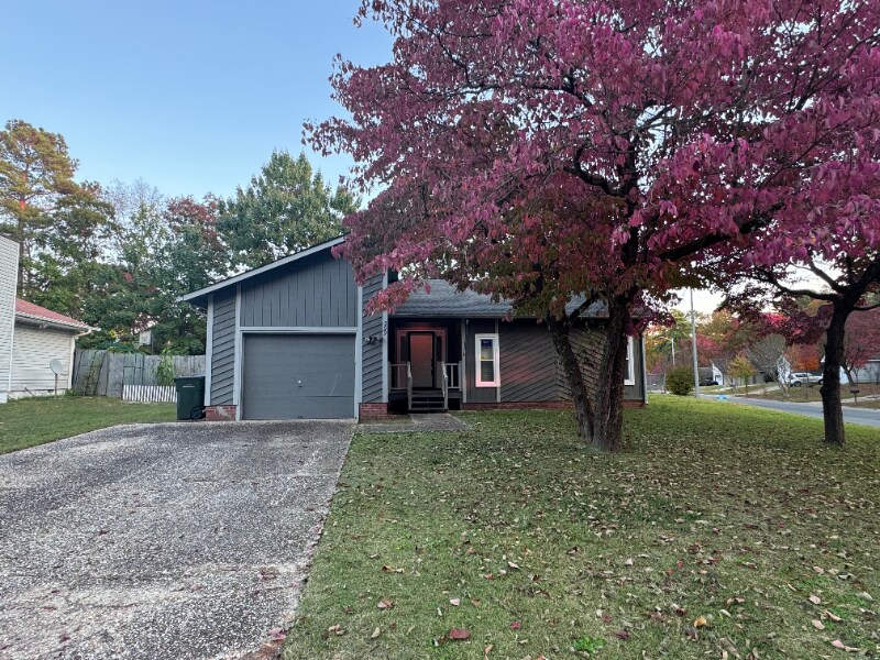 Foto principal - 599 Moriston Rd