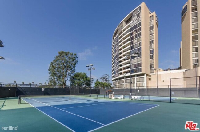 Building Photo - 1 br, 1 bath Condo - 4267 Marina City Dr U...