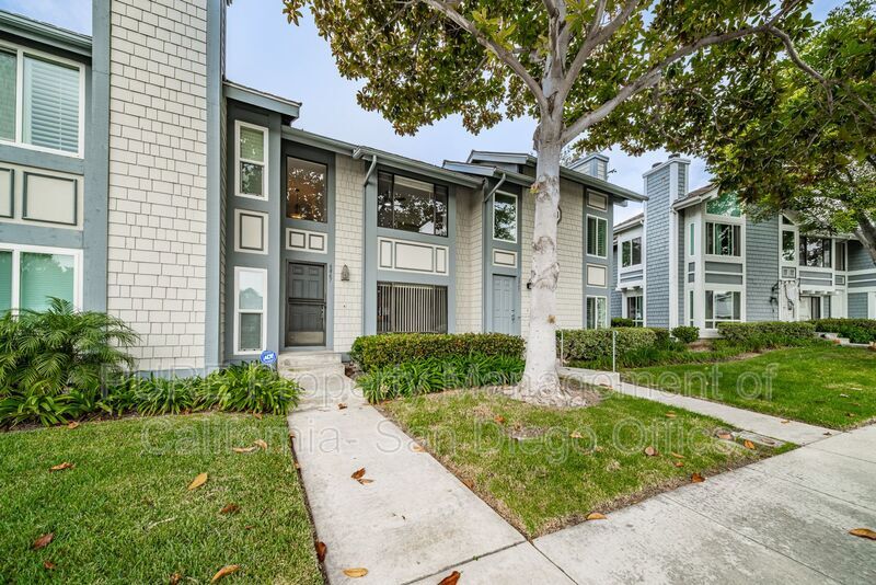 Foto principal - 6867 Carnation Dr