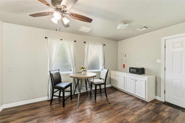 Foto del edificio - 24527 Appian Ridge