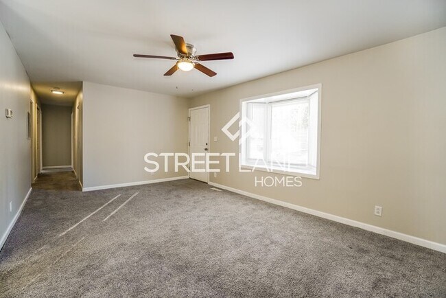 Building Photo - Charming 3 Bedroom in Reynoldsburg!