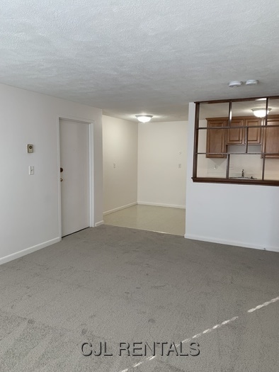 Building Photo - 5 Viking Ct