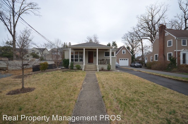 Building Photo - 1223 N Stuart St