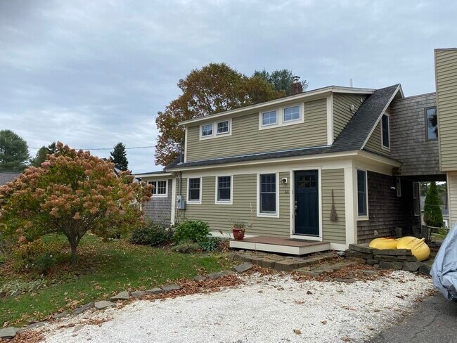 Foto del edificio - 64 Chauncey Creek Rd