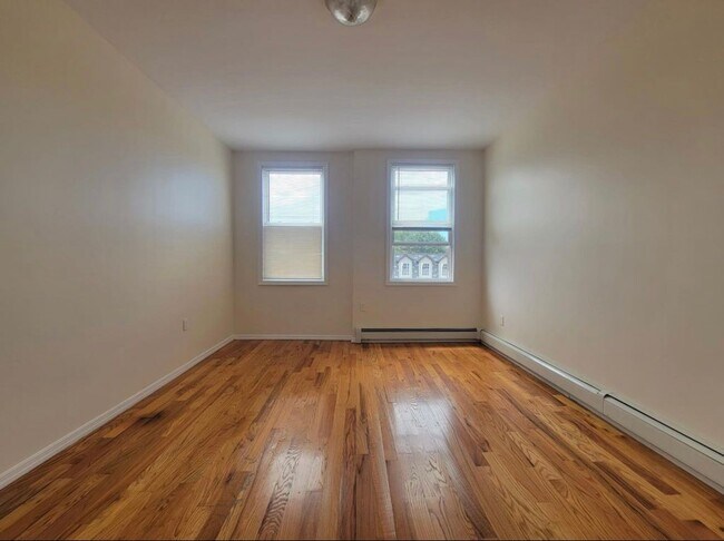 Foto del edificio - 52 Belmont Ave