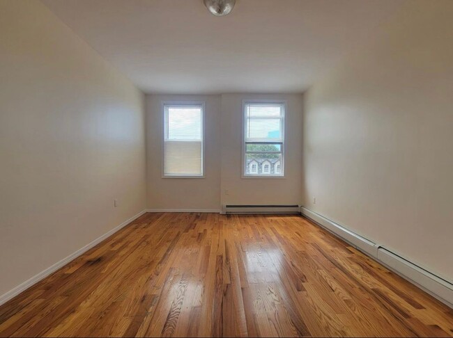 Building Photo - 52 Belmont Ave