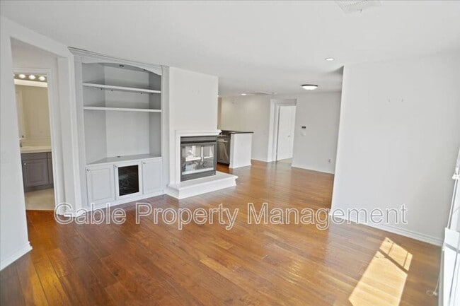 Building Photo - 19460 Laroda Ln
