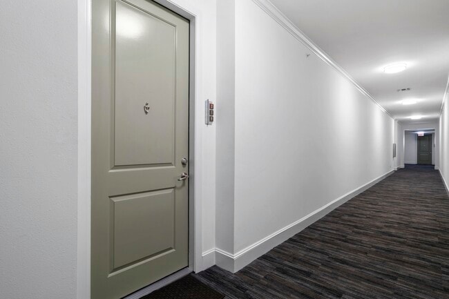 Foto del edificio - 300 St Joseph Pkwy