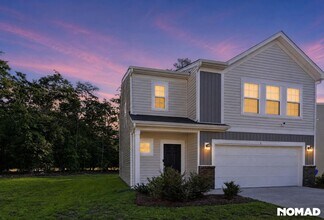 Building Photo - 6 Parkwood Ct