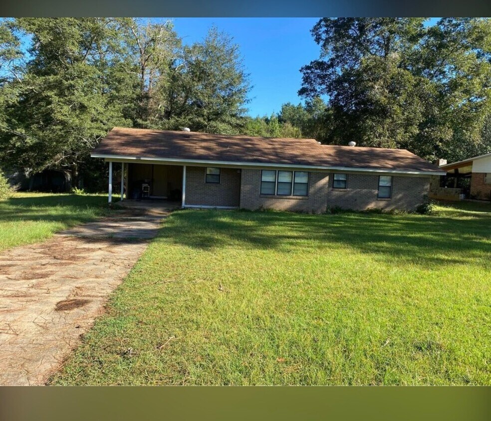 Primary Photo - 2020 Harper St