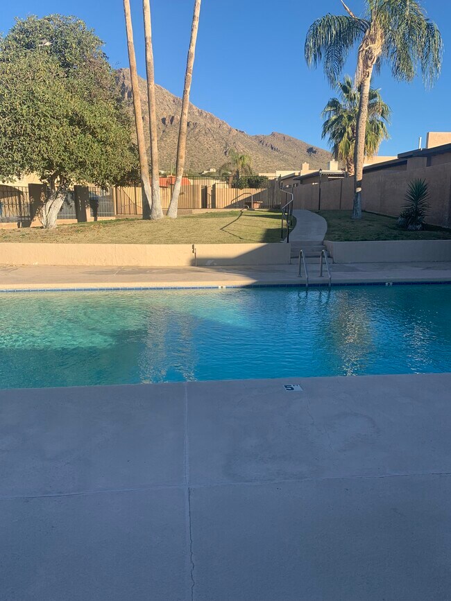 Foto del edificio - 8658 N Avenida Amatista