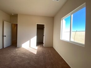 Building Photo - 4471 Sapphire Moon Ave