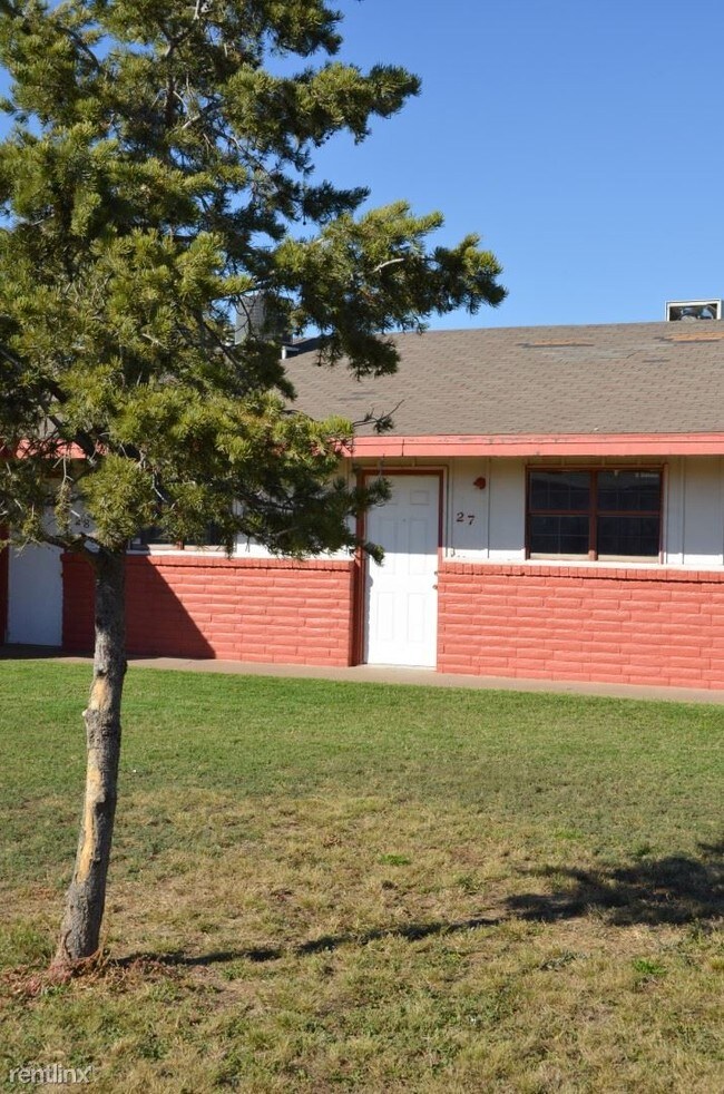 Building Photo - 1300 Bruce Ave