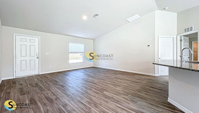 Building Photo - Stunning Brand-New 3-Bedroom Home for Rent...