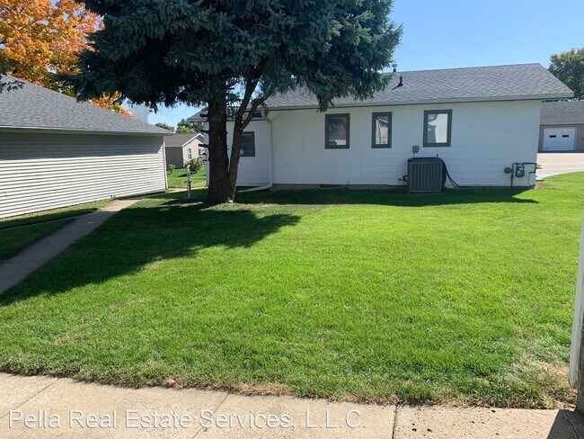 Building Photo - 1 br, 1 bath House - 308 Oskaloosa Street