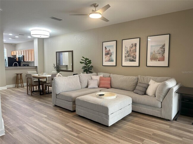 Foto del edificio - 887 NW 21st Ave