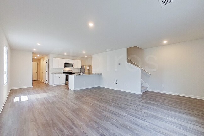 Foto del edificio - 440 Hawthorn Trl