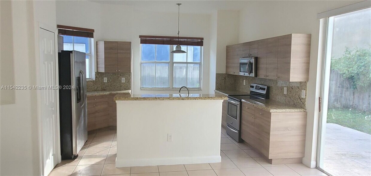 Foto del edificio - 18162 NW 91st Ct